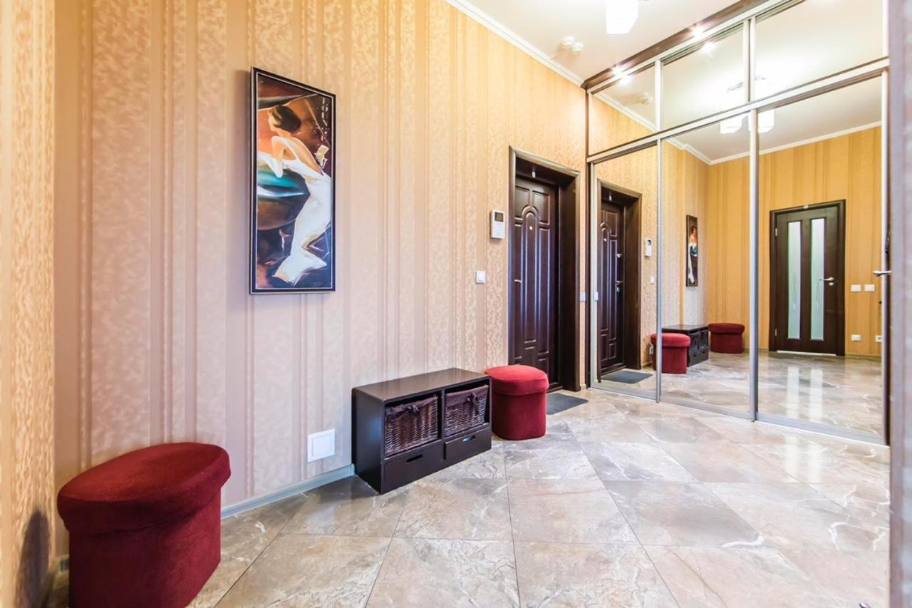 Rent-Kiev 2 Min Metro Chernihivska Lux Екстер'єр фото